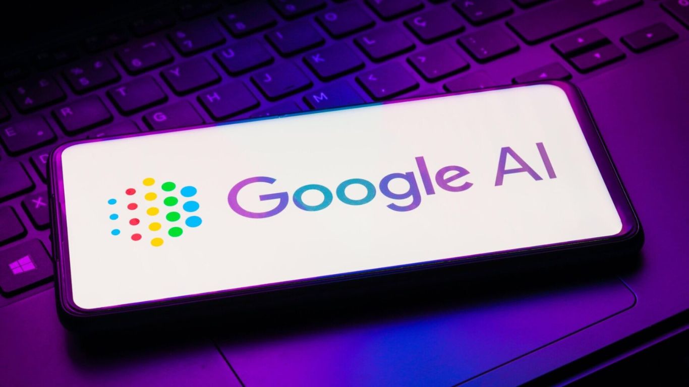 Logo Google AI prikazan na ekranu pametnog telefona