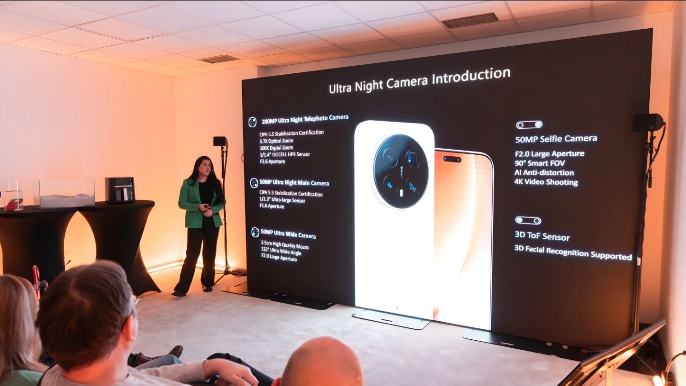 HONOR Magic8 Pro telefon na promotivnoj slici za tržište Srbije