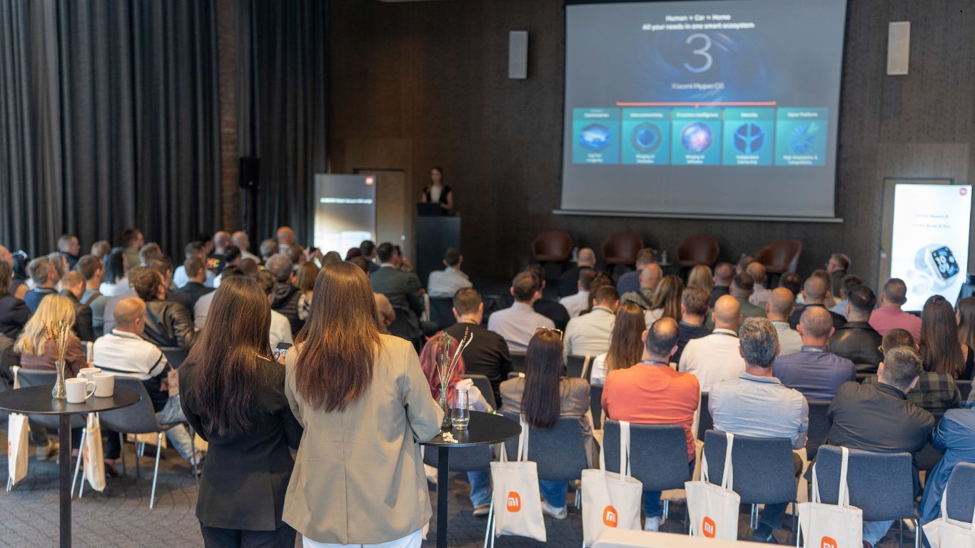 Prezentacija novih Xiaomi AIoT pametnih uređaja i električnih trotineta na konferenciji za partnere u Beogradu.
