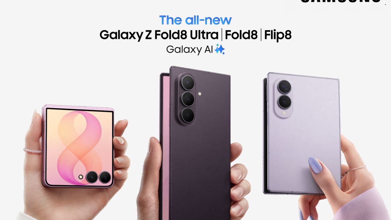 Novi Samsung Galaxy Z Fold8 Ultra, Z Fold8 i Z Flip8 preklopni pametni telefoni prikazani u rasklopljenom i sklopljenom stanju sa prikazom Flex Titanium ekrana.