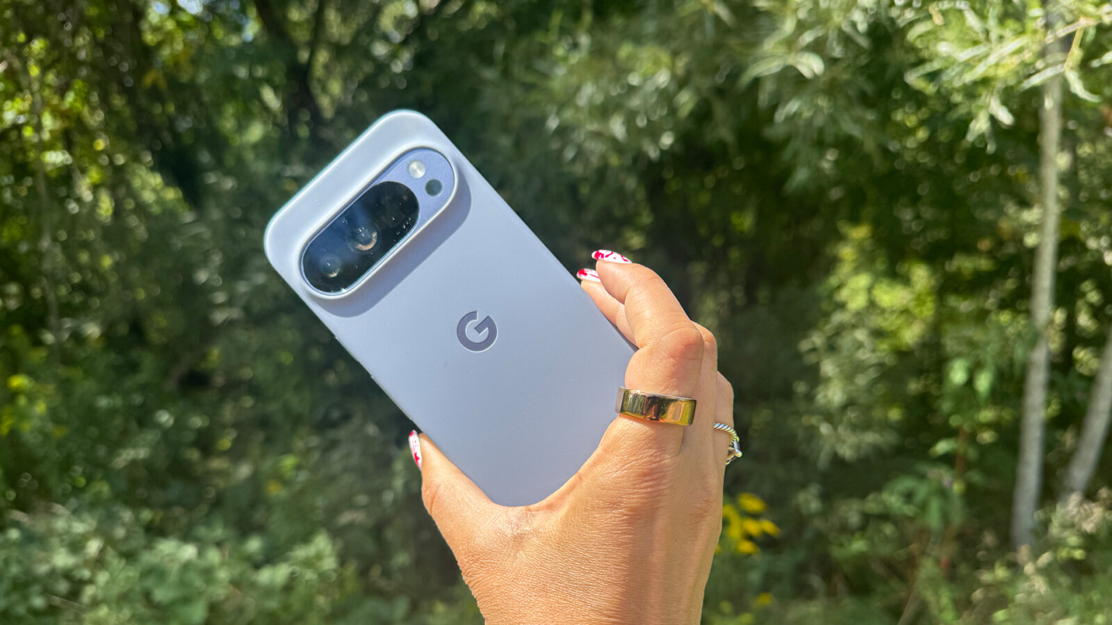Google Pixel pametni telefon u fabrici u Vijetnamu tokom procesa sklapanja.