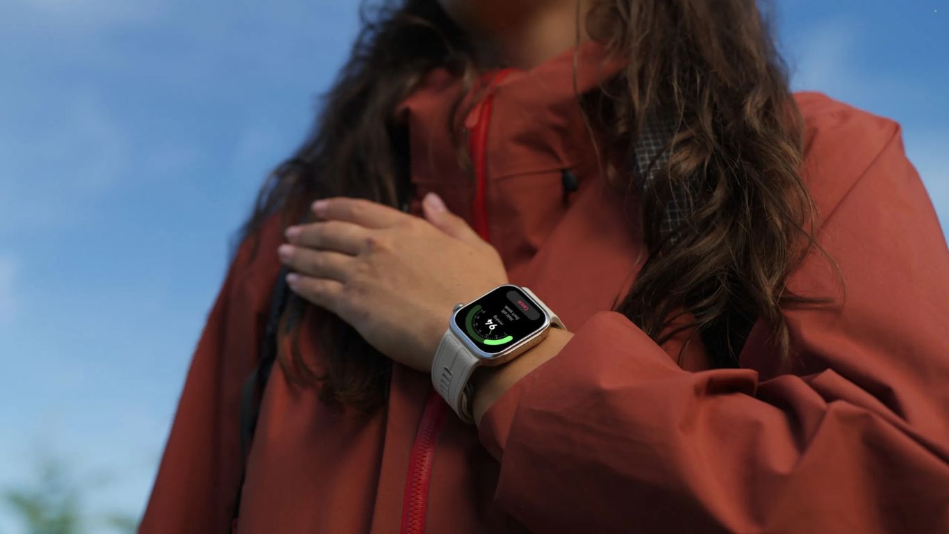 Kolekcija novih Huawei nosivih uređaja za jesen, uključujući pametne satove Watch GT 7, medicinski Watch D3, dečiji model Kids X1 i FreeBuds Neo slušalice.